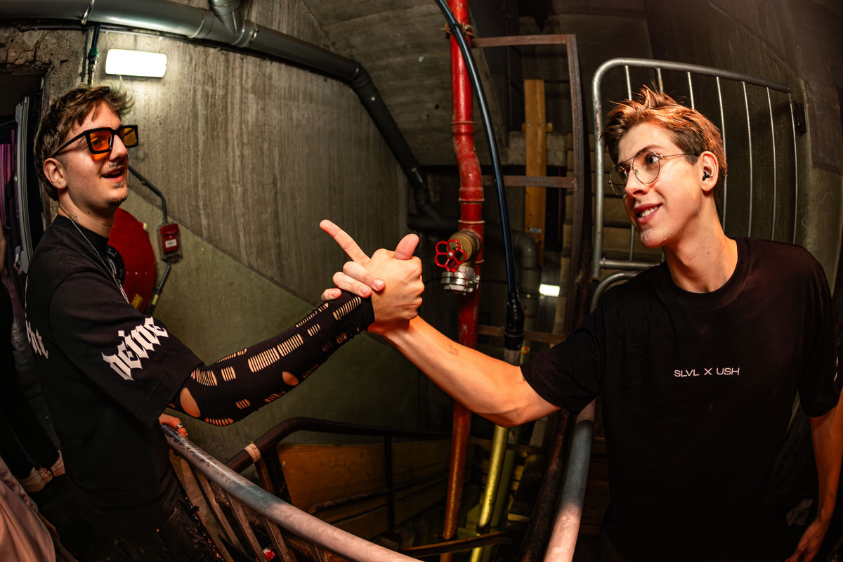 Loading... just a sec